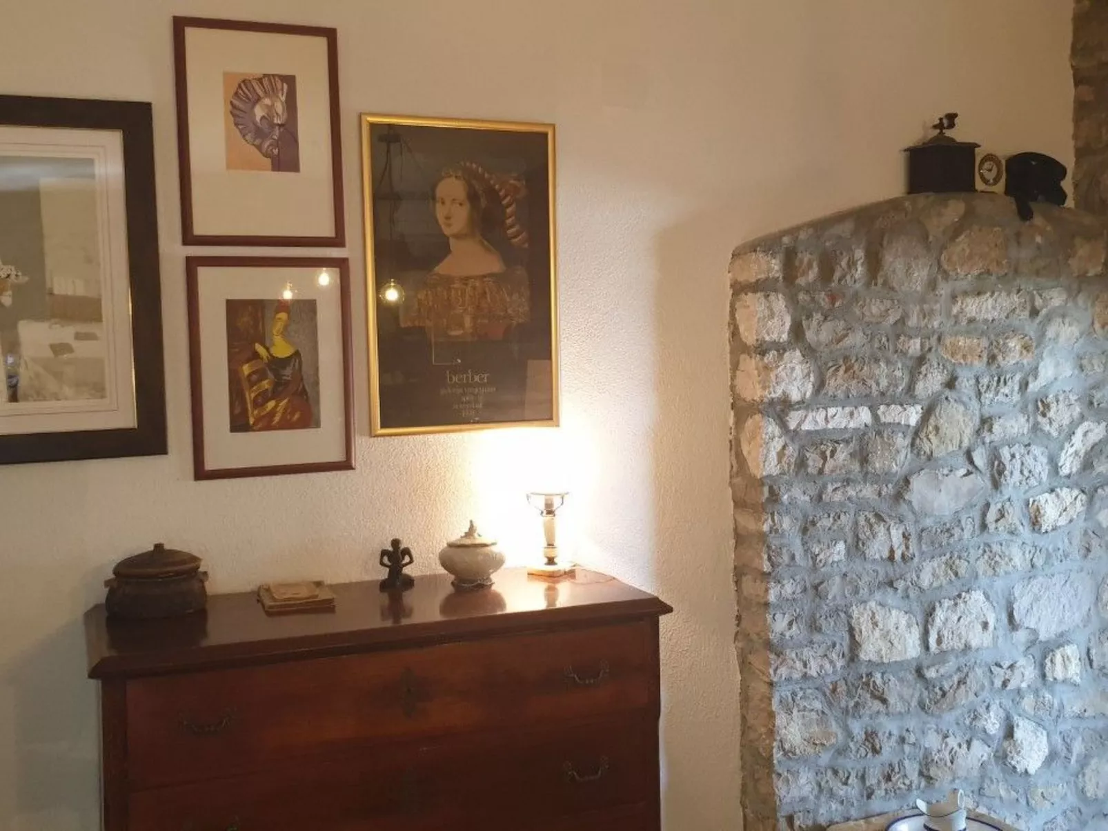 Steinhaus in Strandnähe mit Whirlpool-Binnen