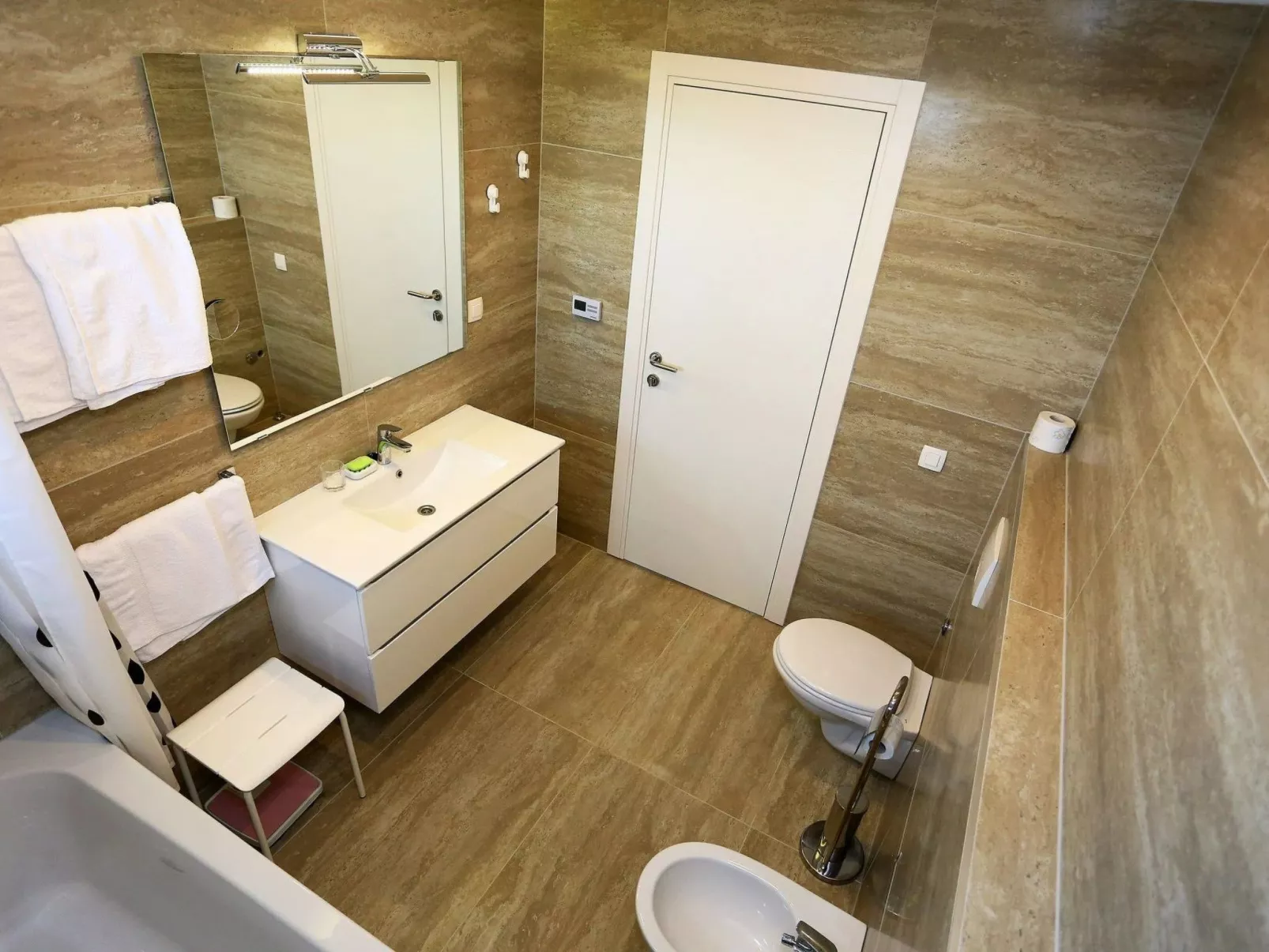 Strandnahe Villa Karmen Adriatica-Binnen