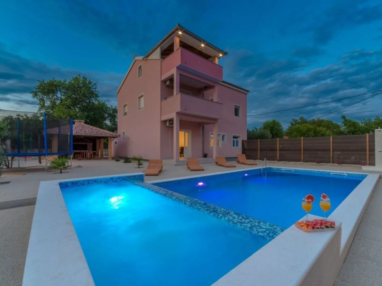 Villa Luce für 9 Personen und 1 Kind-Binnen