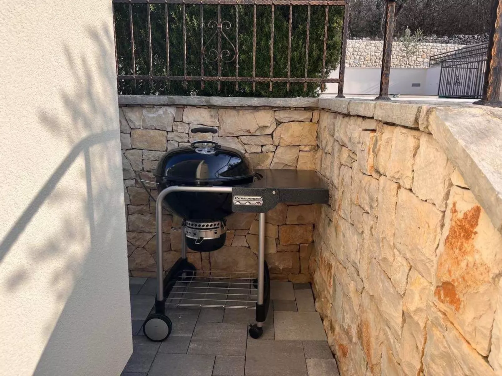 Schöne Villa Camellia mit privatem Pool-Buiten