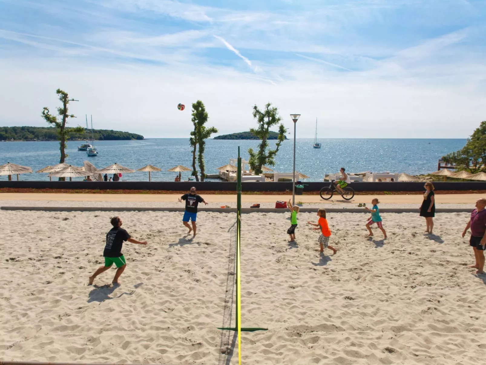 Freistehender Bungalow Perla mit Garten und Grill-Buiten