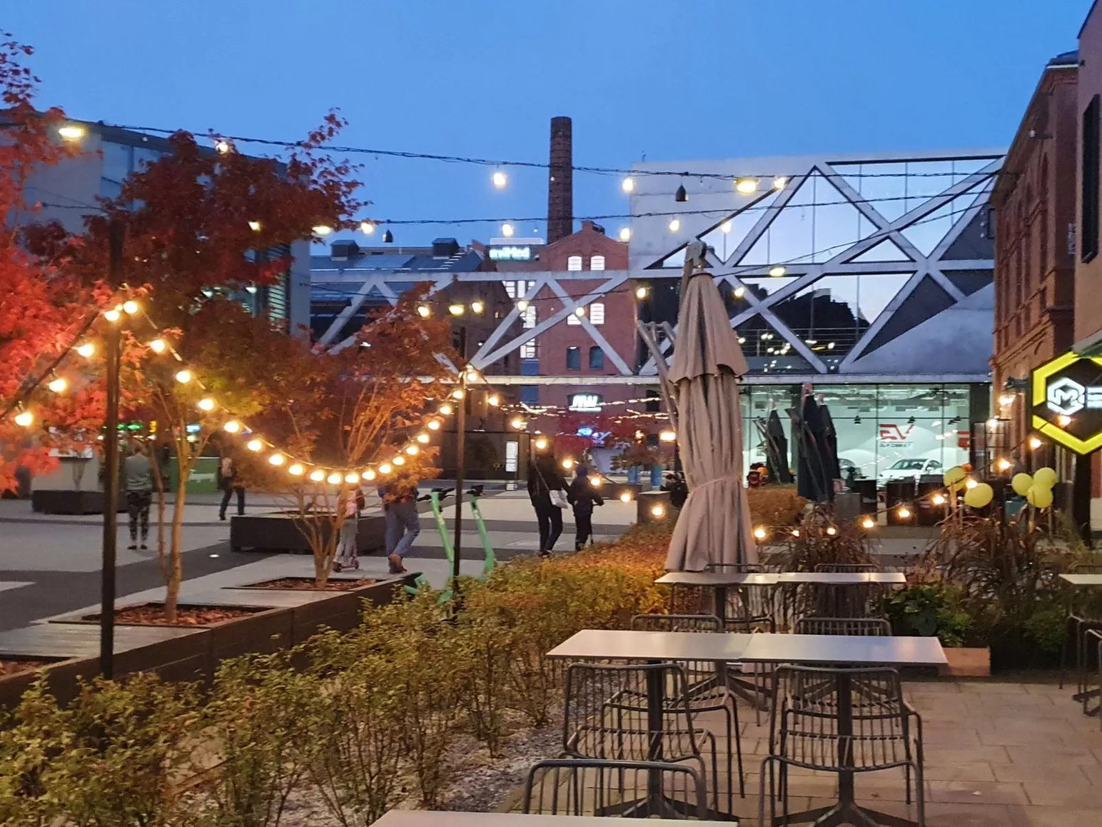 BESSERER PLATZ: Klassisches Warschau-Image-tags.info