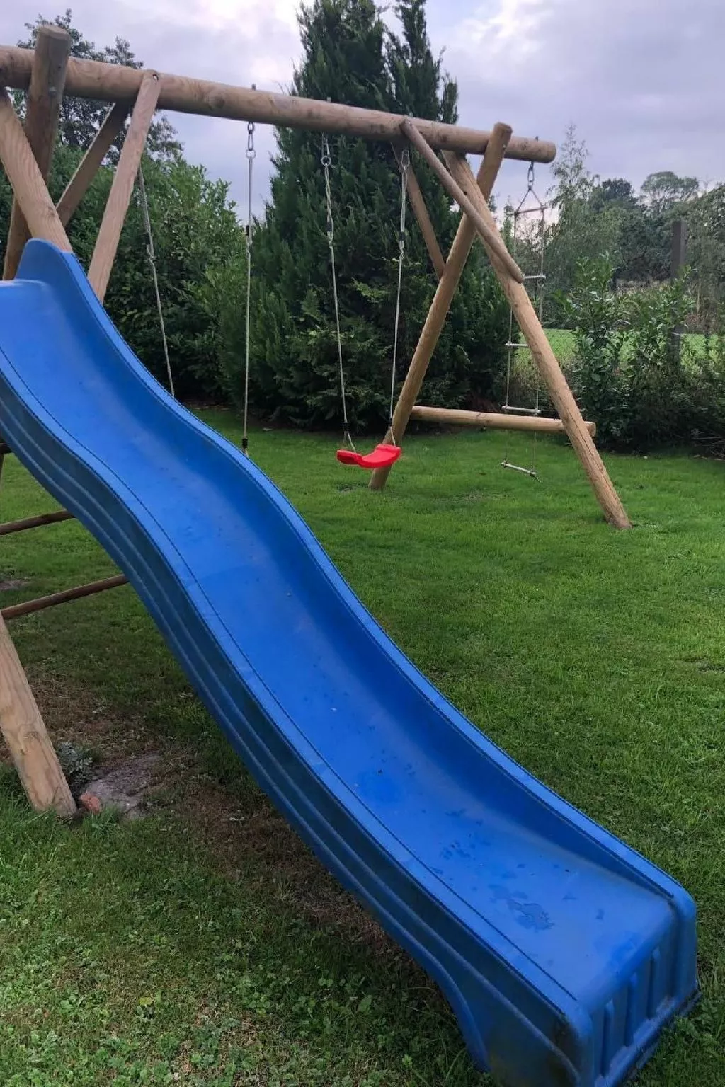 Appartement mit gemeinschaftlichem Pool-Buiten