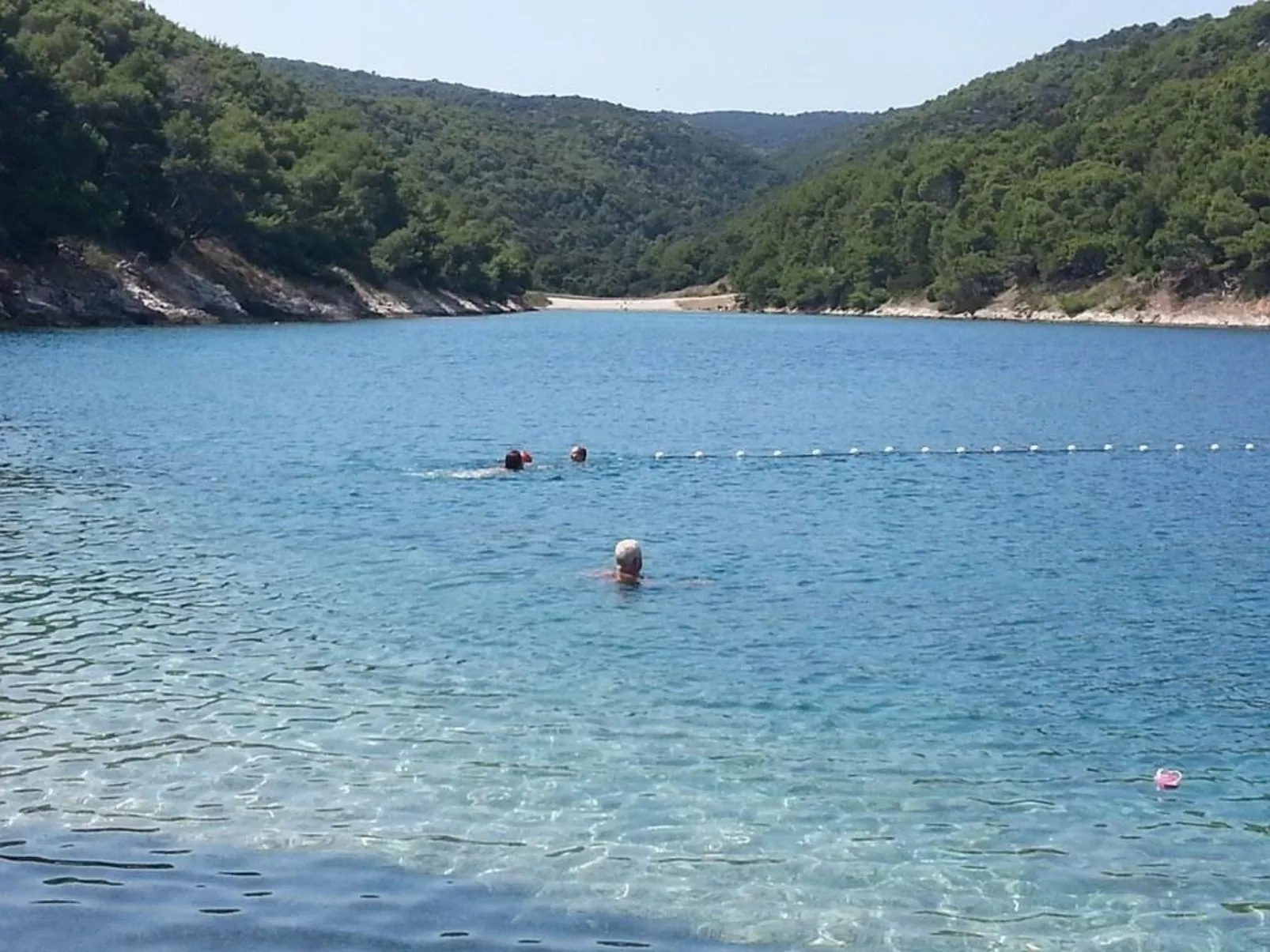 Wohnung in Povlja mit privatem Parkplatz-Buiten