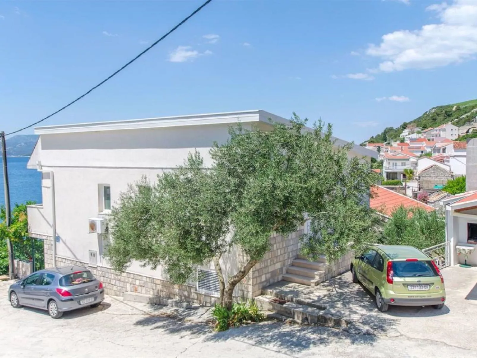 Für drei Personen-Binnen