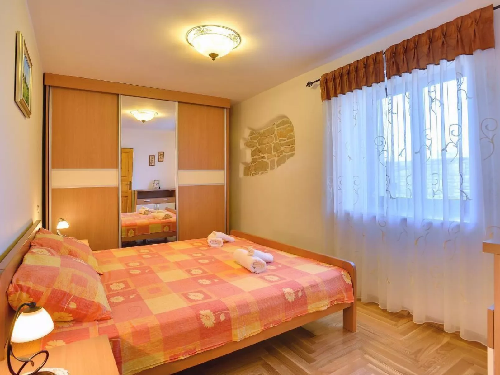 Appartement in Rakalj mit Großem Garten und Panoramablick-Binnen