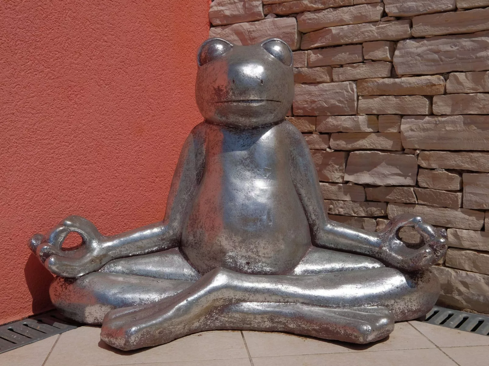 Wohnung in Fažana mit gemeinsamem Pool und Garten-Buiten