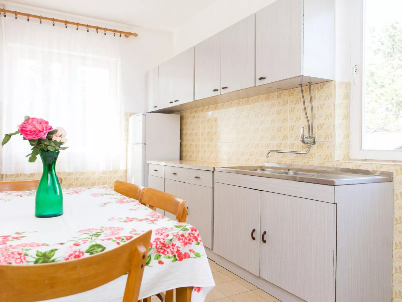 Appartement "Apartman Ester" mit Terrasse-Binnen