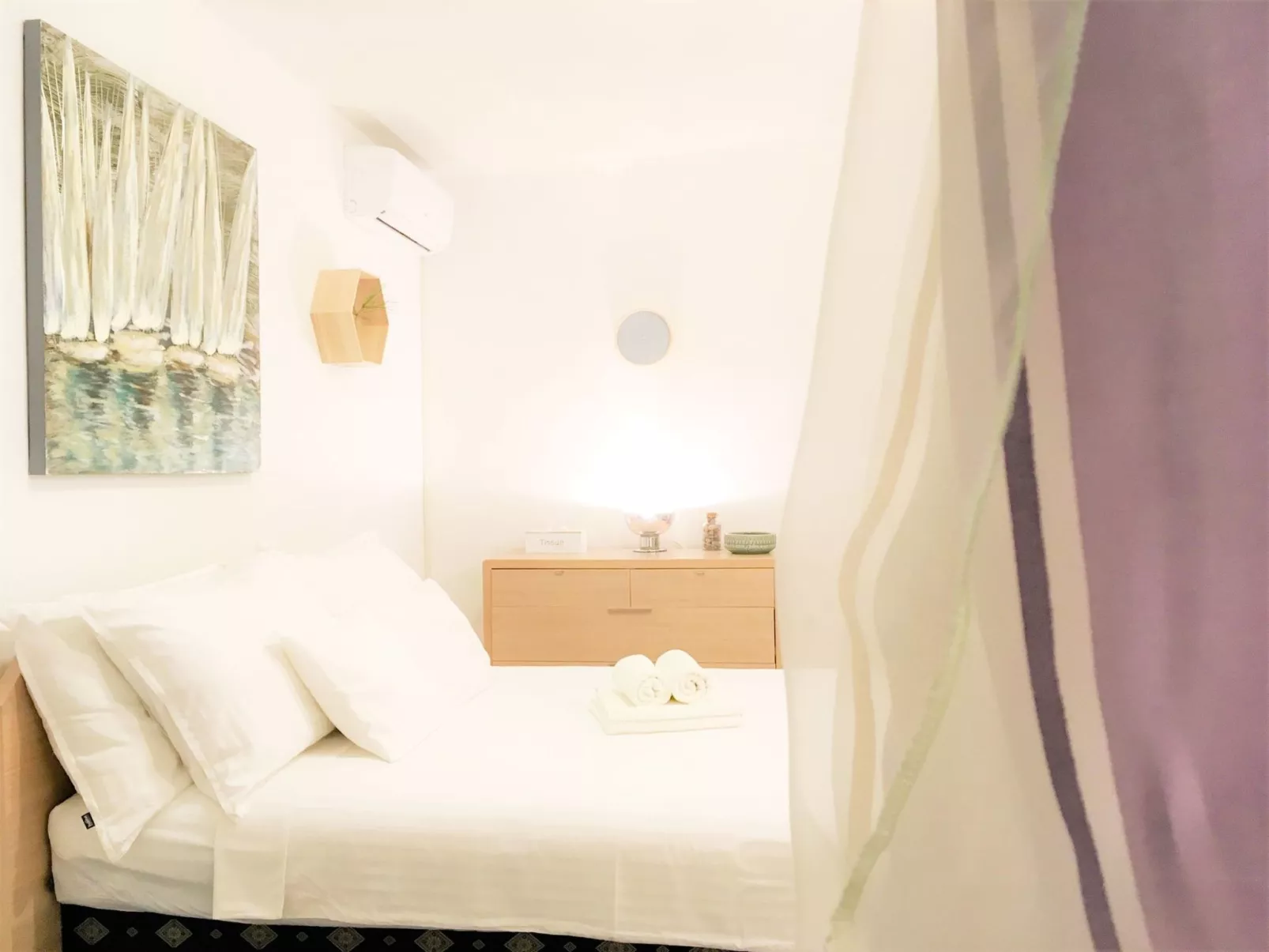 Anwesen mit Blick auf das Wasser-Image-tags.info