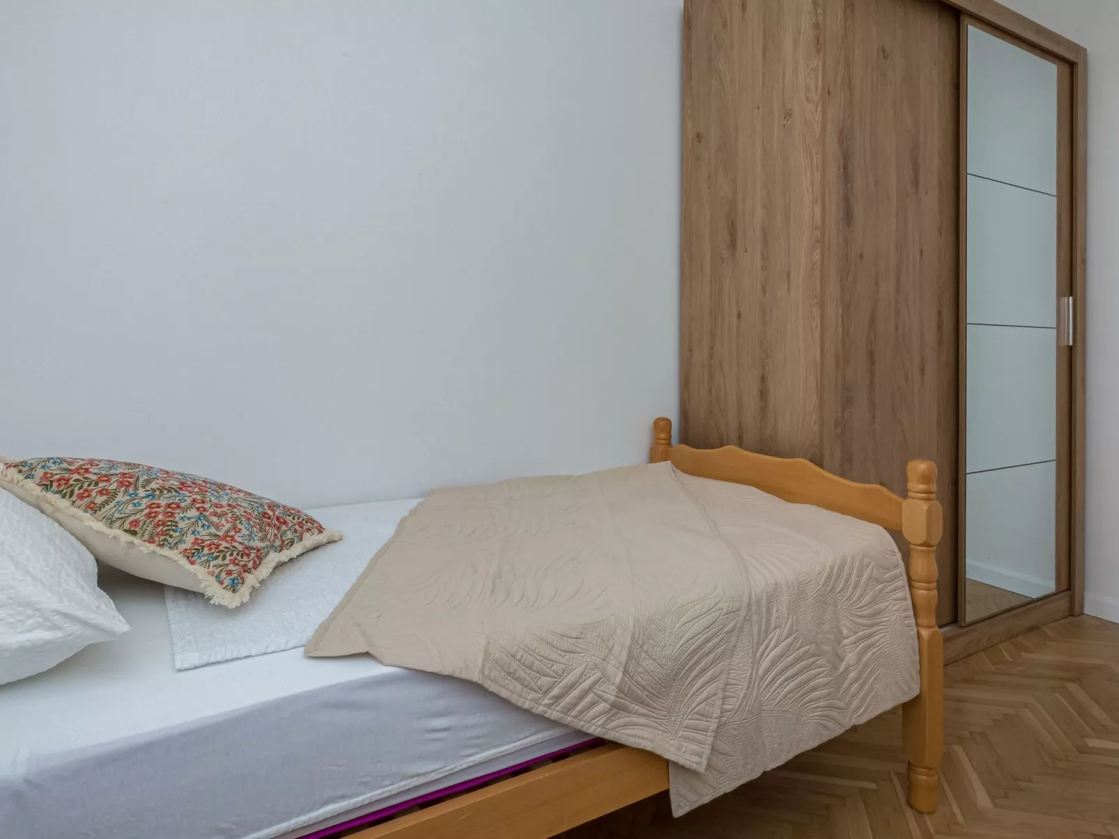 Ferienvilla 'Villa Zarello-Binnen