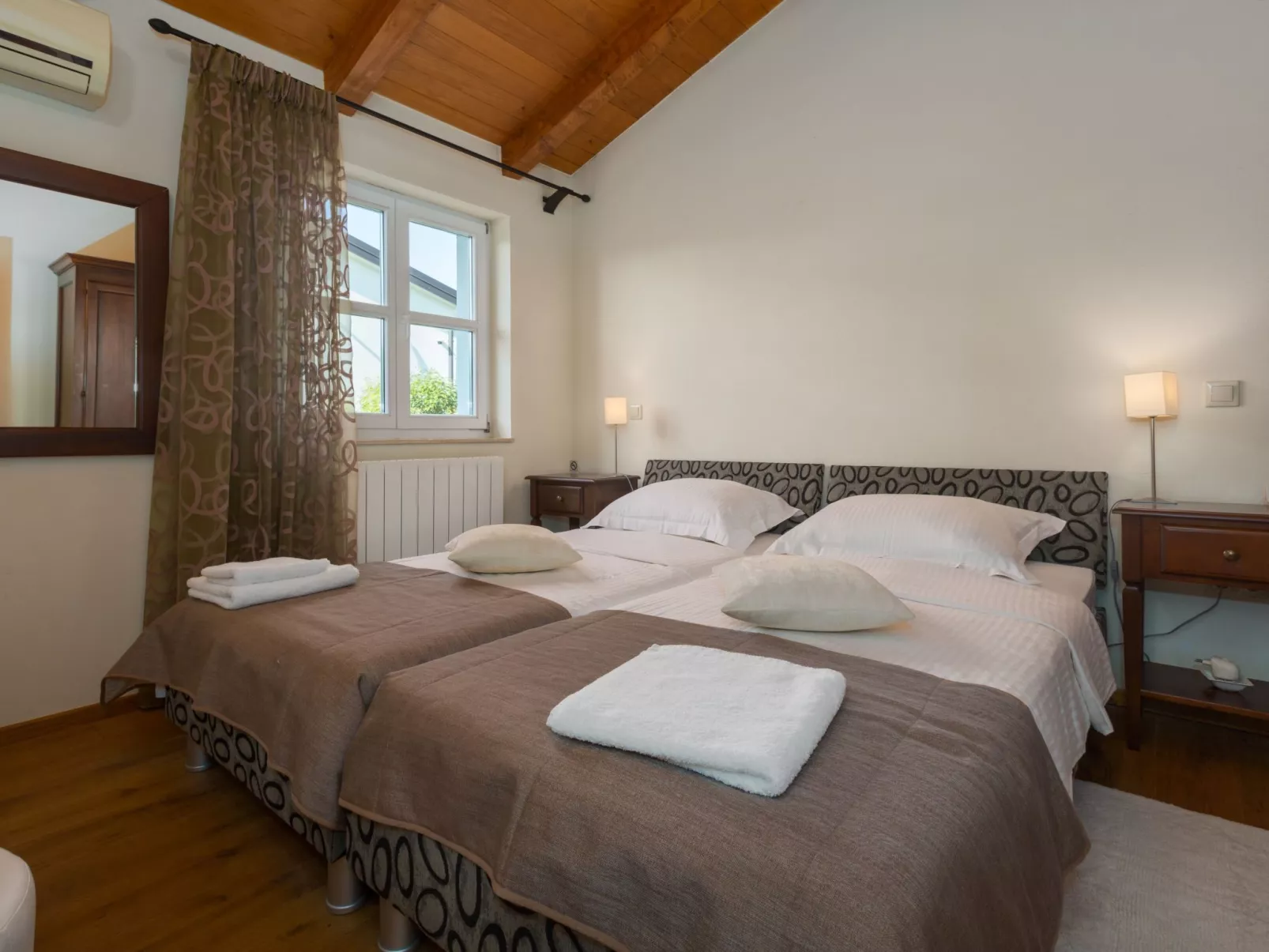 Ganz tolle Villa bis 12 Personen mit vielen Extras-Binnen