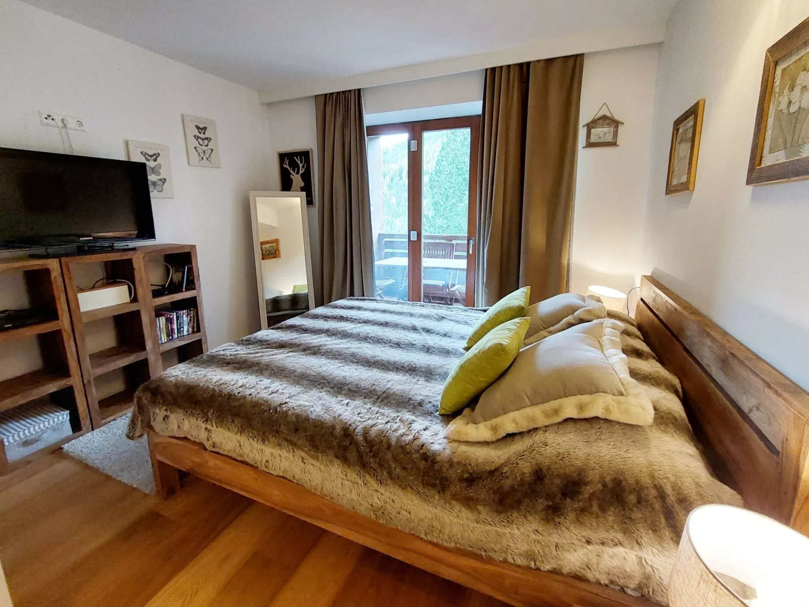 Rosie desing skipist-Binnen