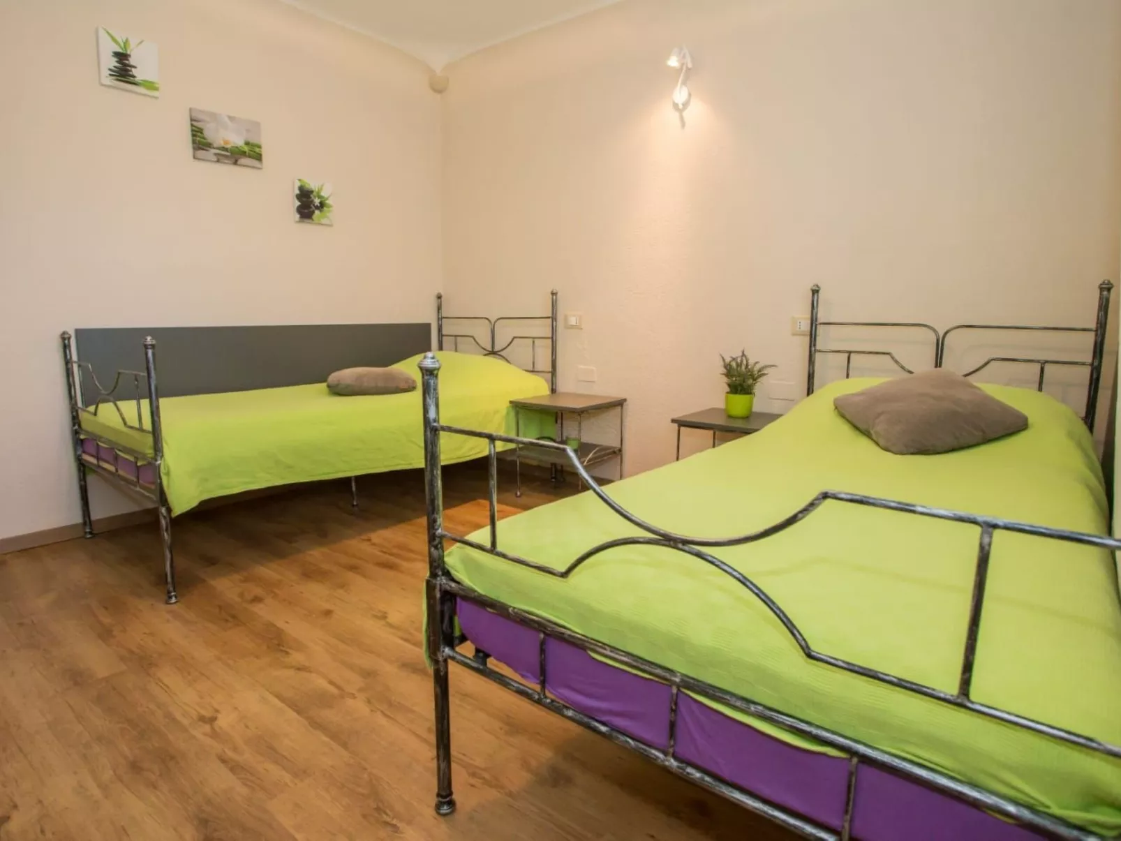 Andre Wohnung mit Pool-Image-tags.info