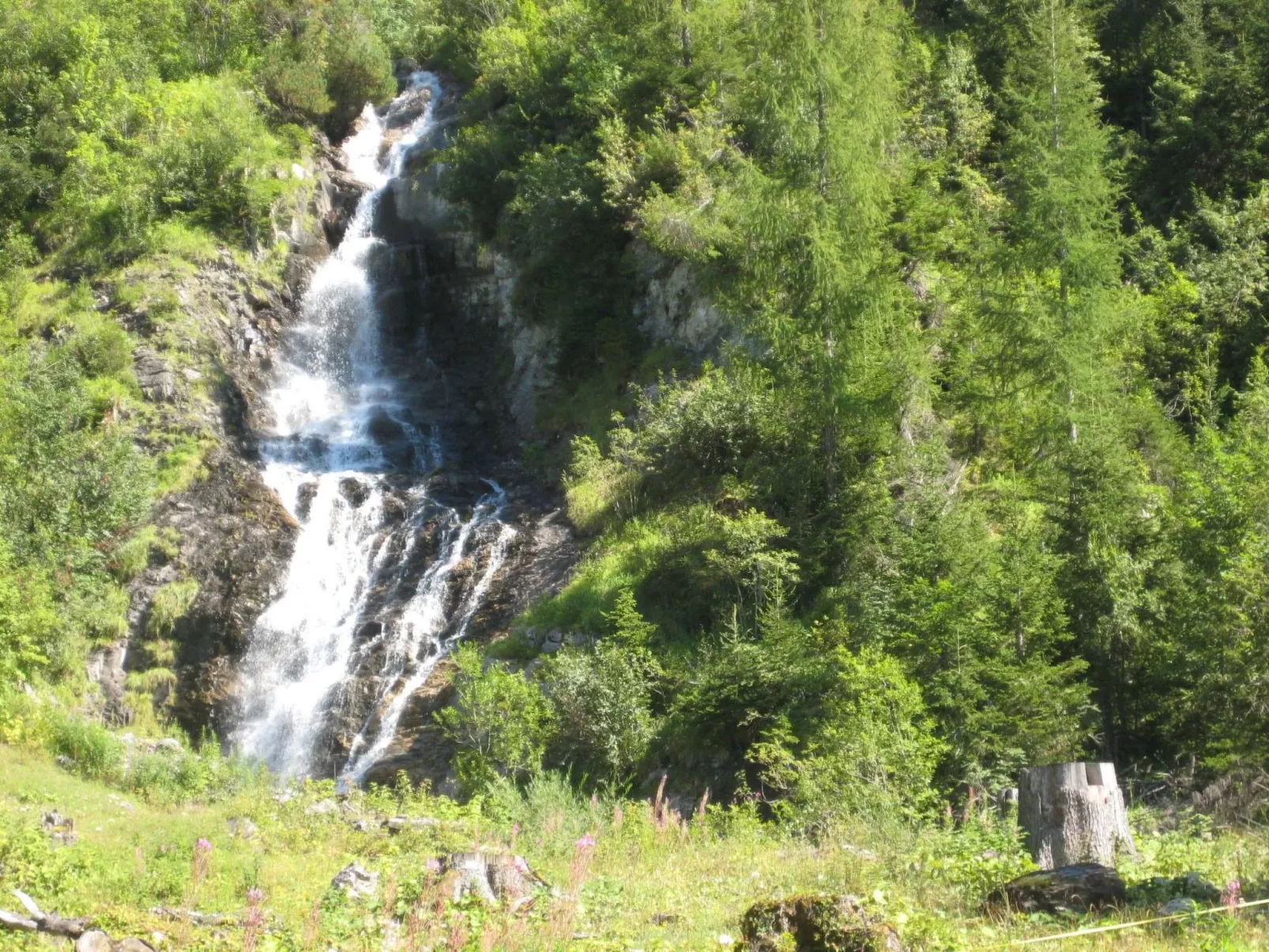 Chalet mit Bergblick-Image-tags.info