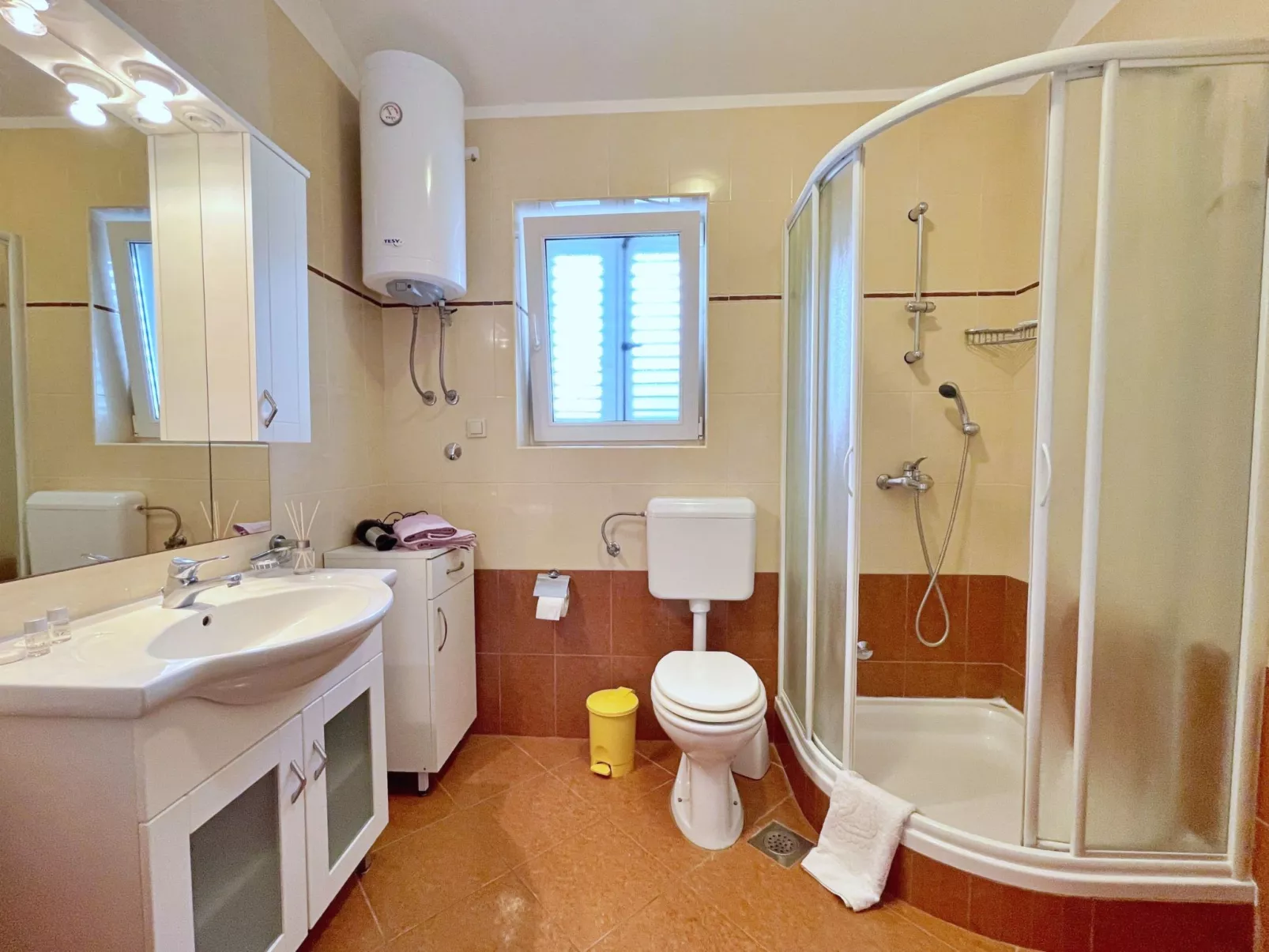 Vila Tiha Lili-Image-tags.info