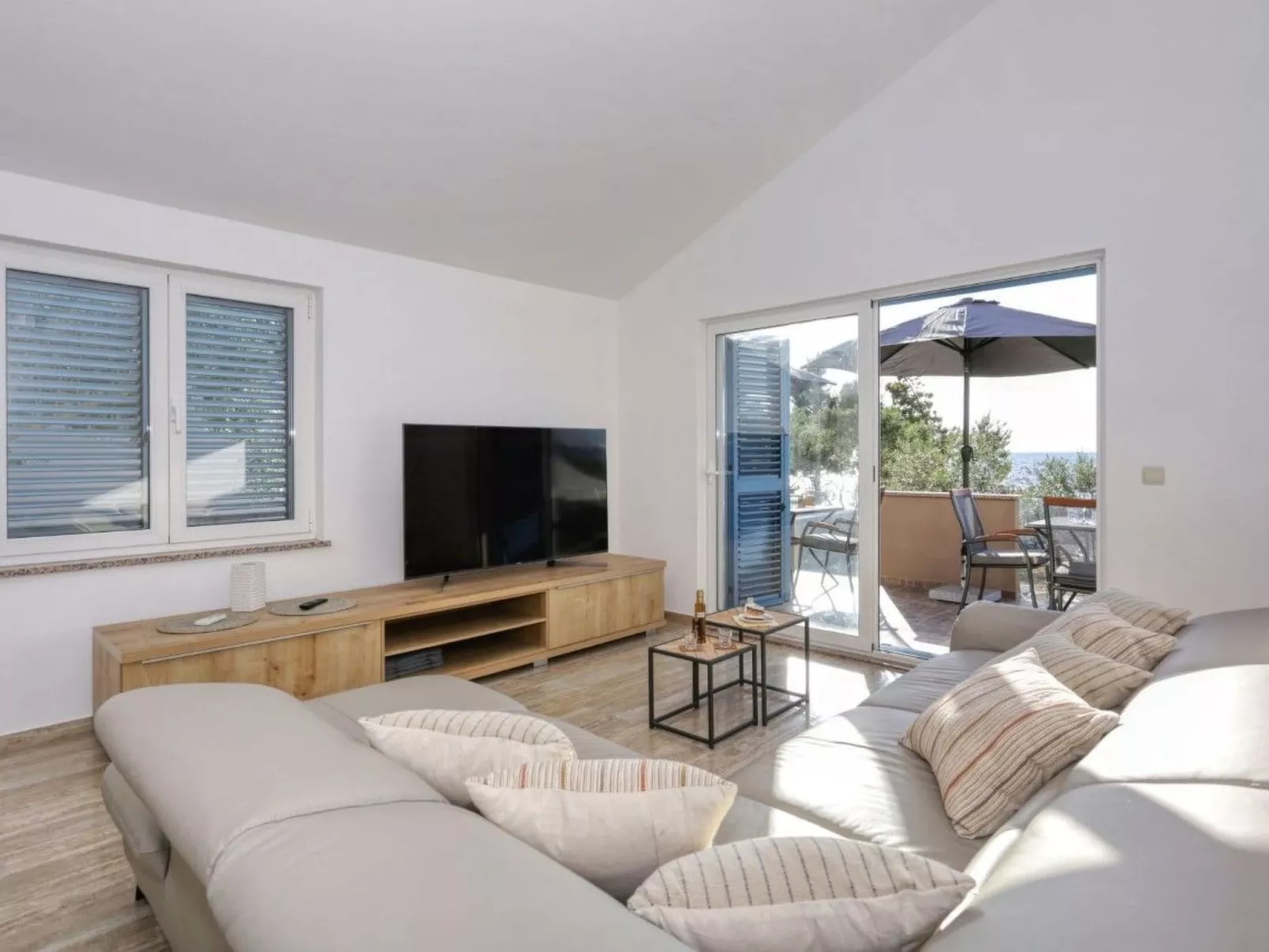 Haus am Strand in Zaton - TA Leut Agency-Binnen