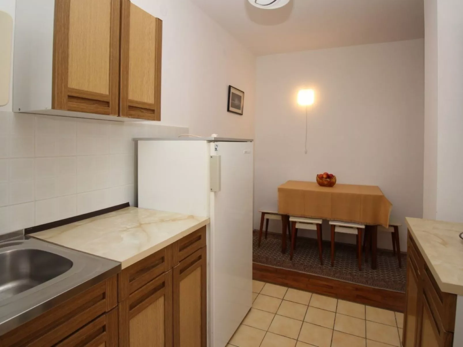 "Apartman Nada" mit Terrasse-Binnen