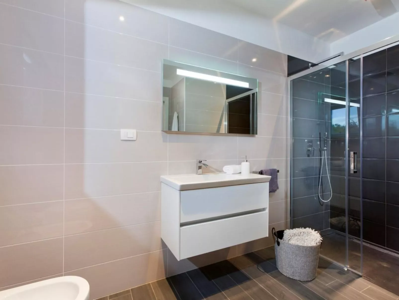 Moderne Villa Arsia mit Pool, gelegen in der Nähe von Labin-Binnen