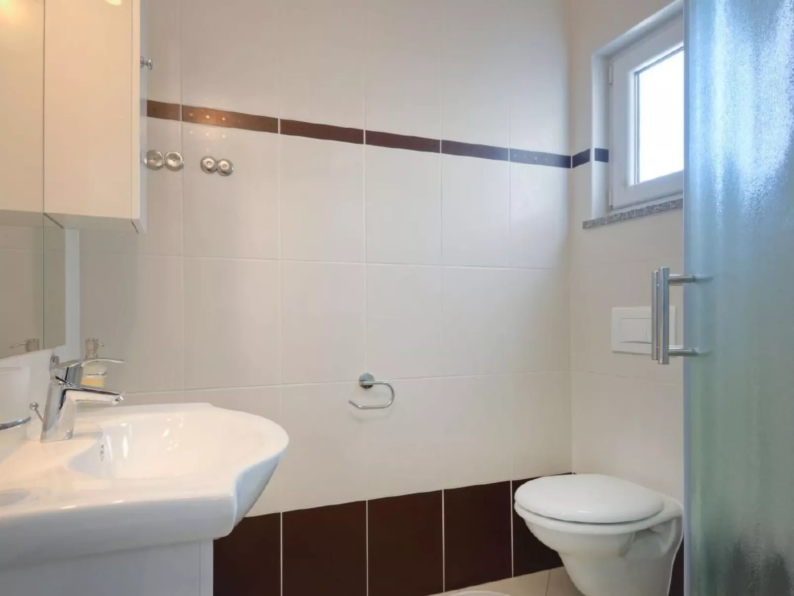 Residence Paradiso 3-Image-tags.info