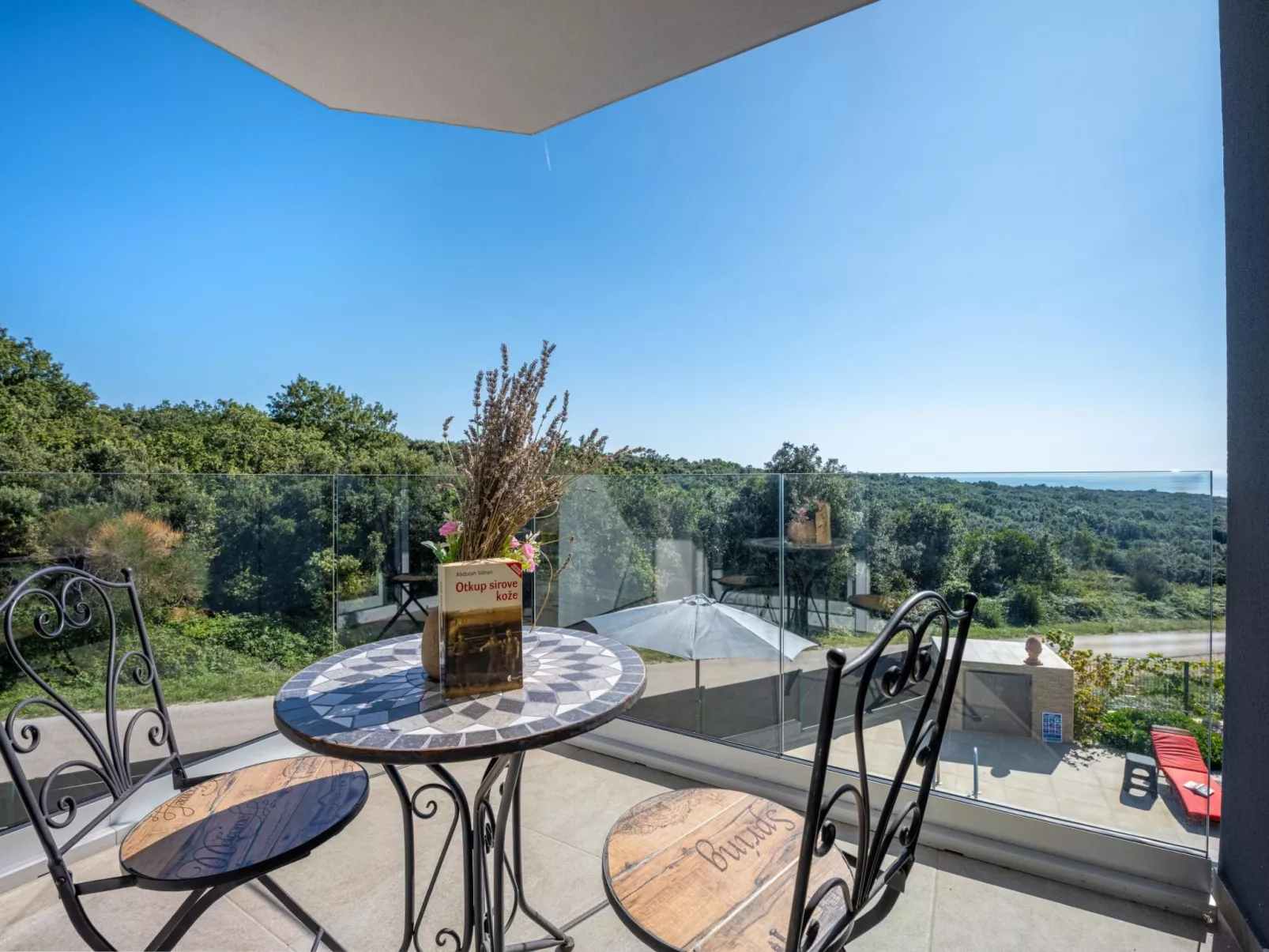 Für 7 Personen und 1 Kind in Segotici, Istrien (Südküste von Istrien)-Image-tags.info