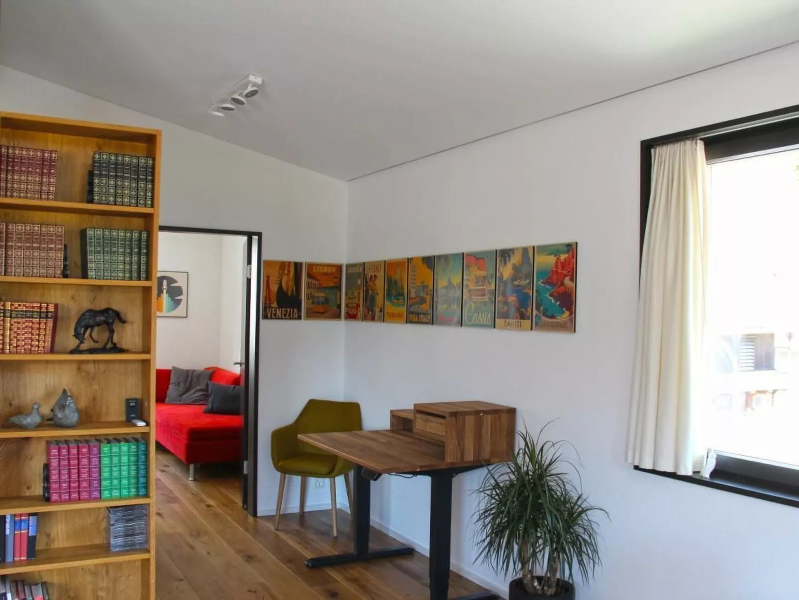 Moderne, komfortable Dachwohnung mit Bergsicht-Binnen