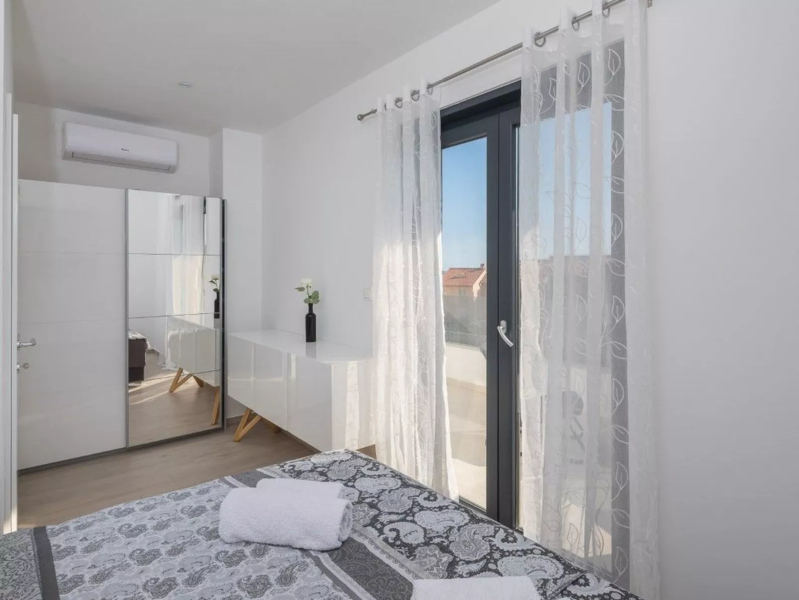 Charmante Villa Nadija in der Nähe des Strandes-Binnen