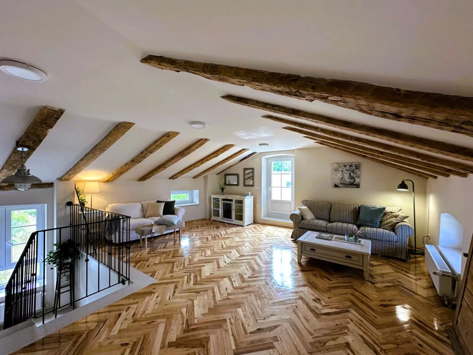 Villa "Cotton House" mit Schwimmbad-Binnen