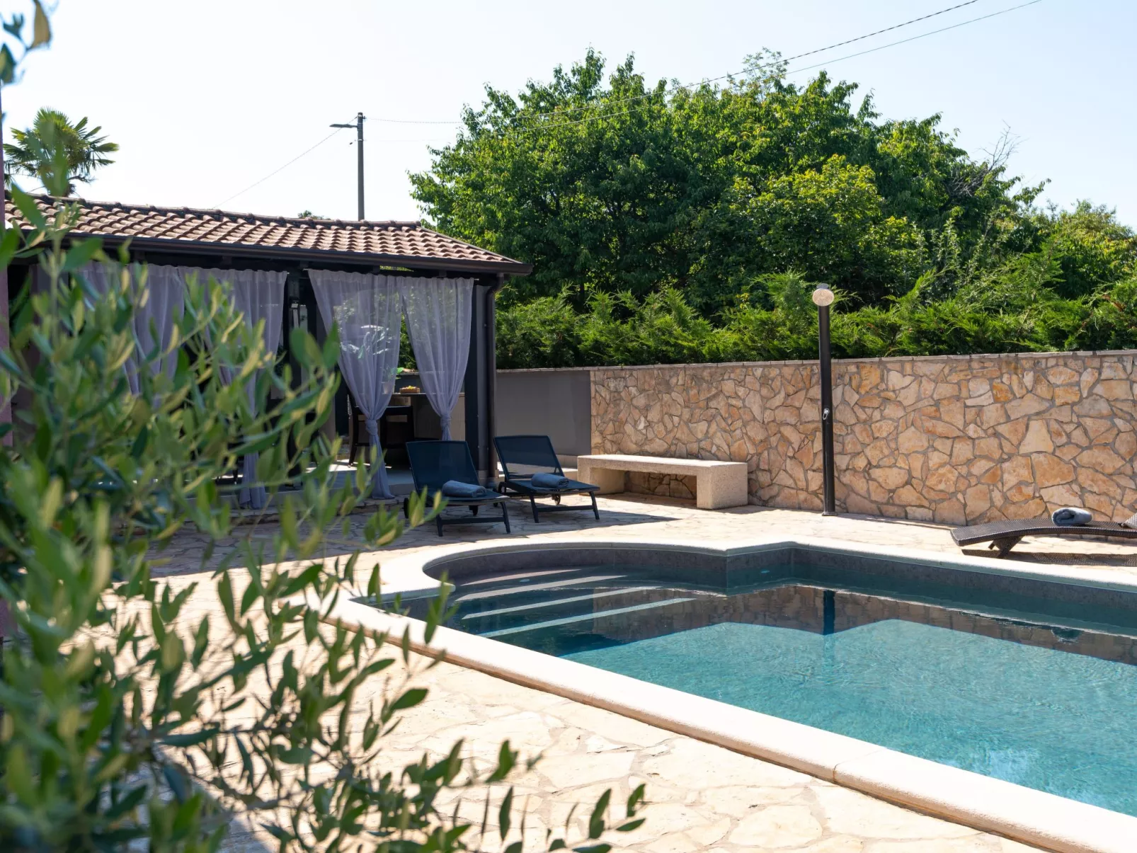 Casa Viola mit Pool, unweit von Lanterna Resort-Buiten