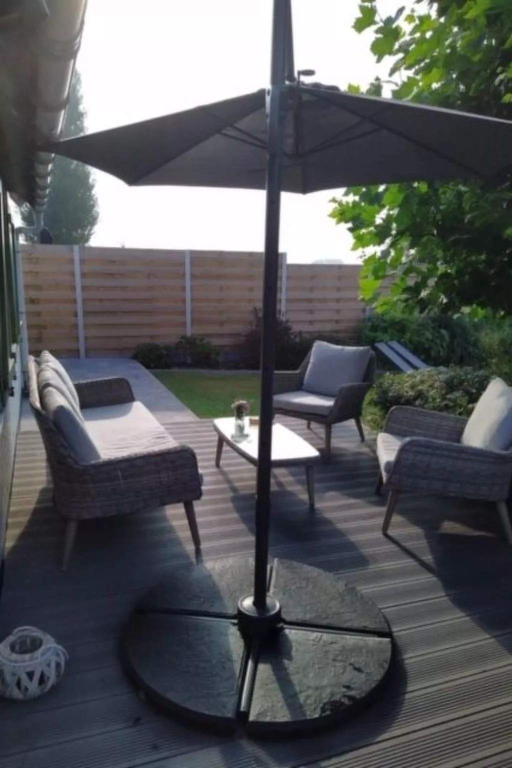 Windekind mit Blick auf die Felder-Buiten