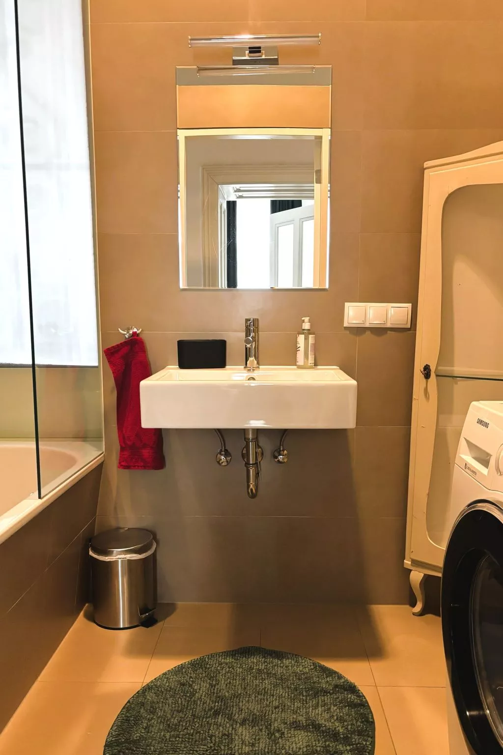 Ausgefallene Wohnung-Binnen