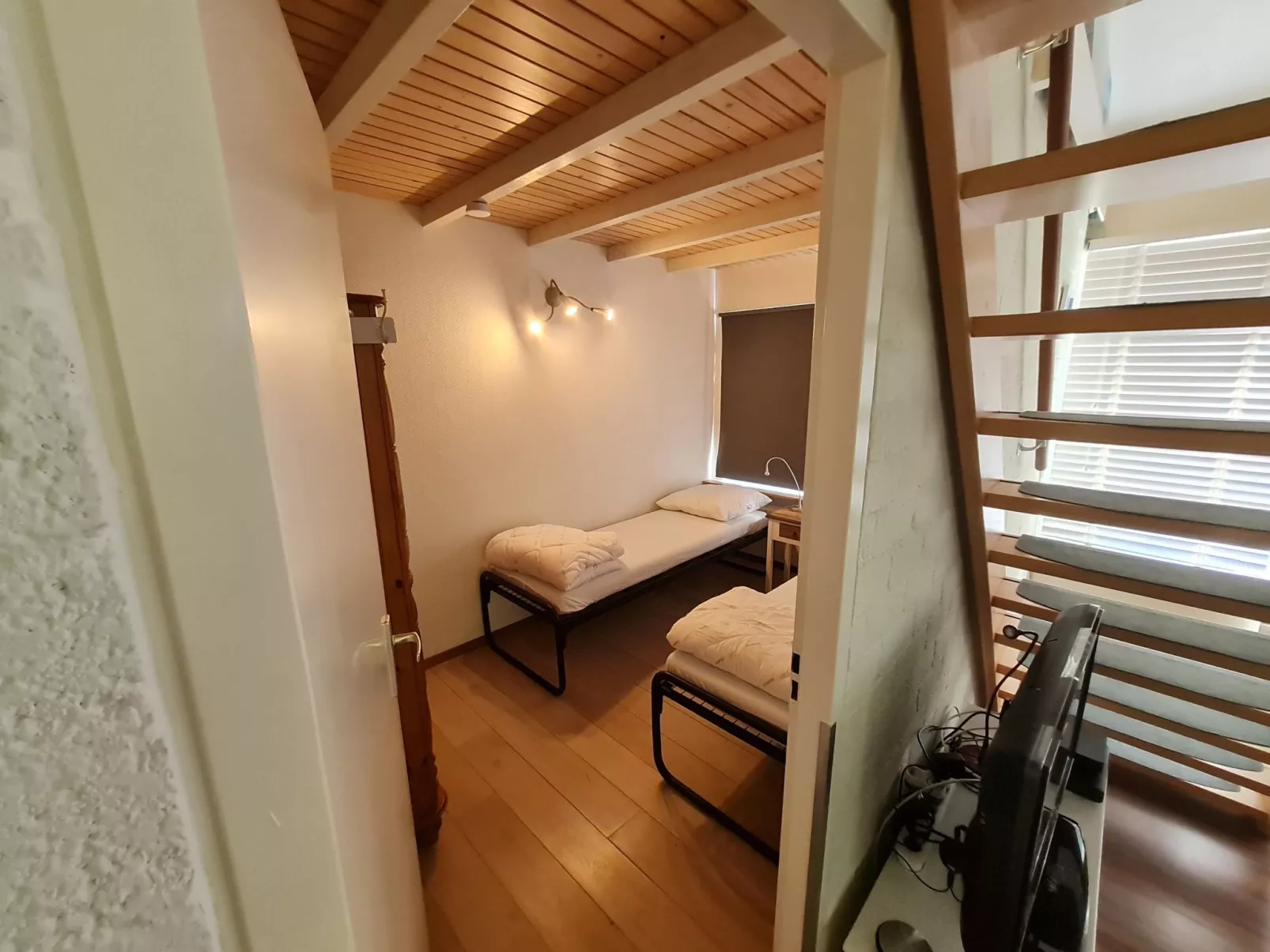 "Buurtweg 121"-Binnen