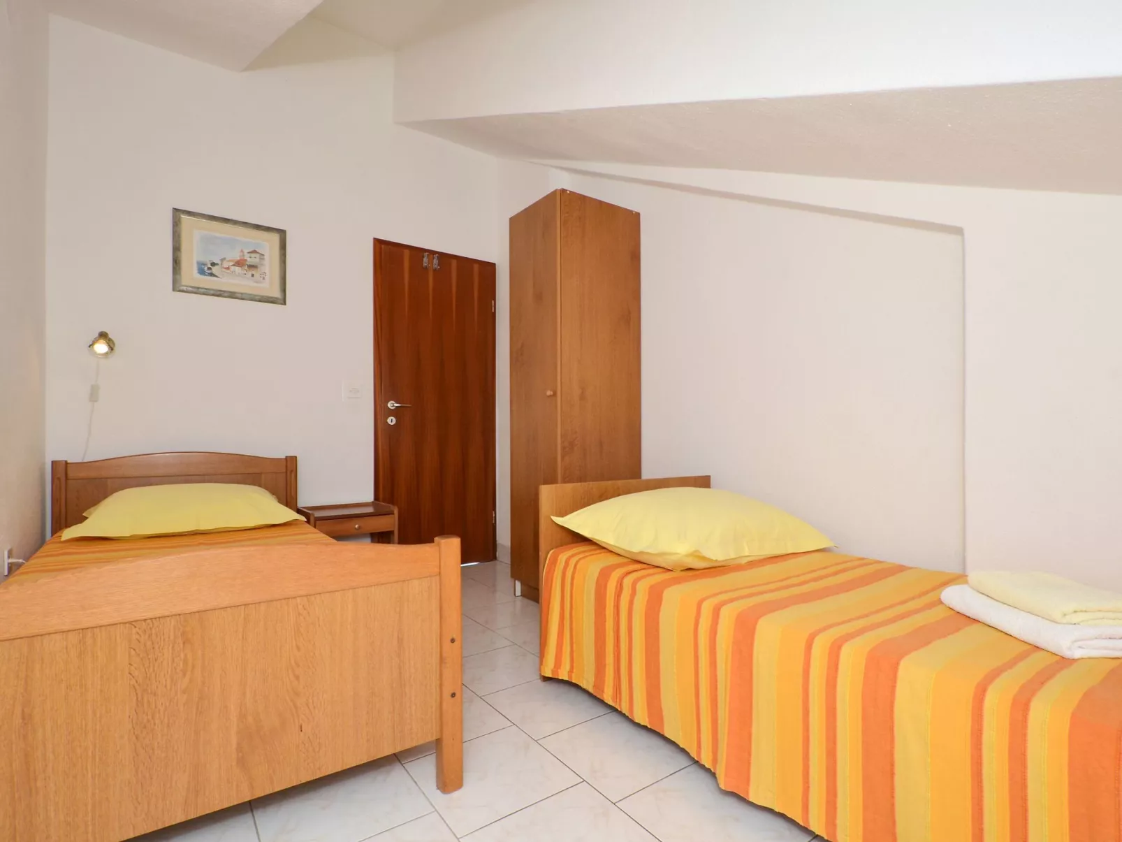 Mirjana mit Parkplatz-Image-tags.info