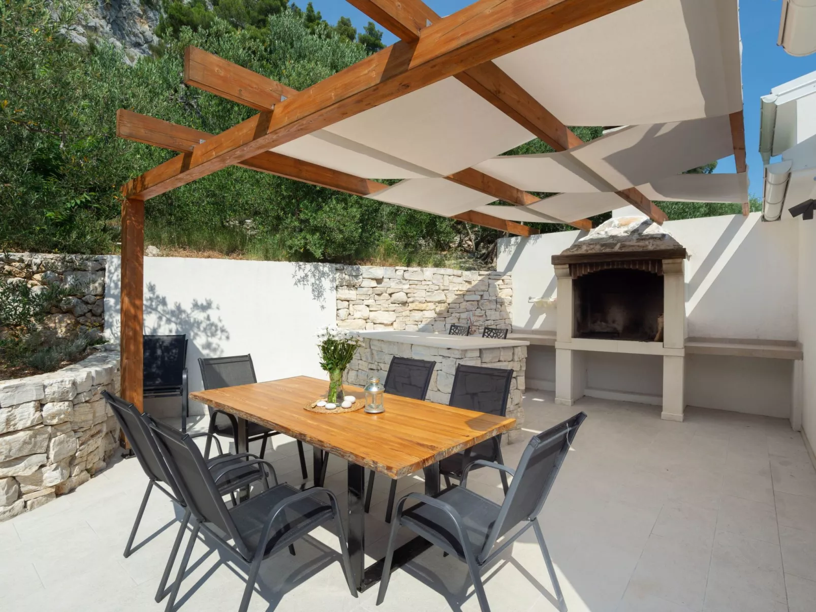 3 Schlafzimmer Villa mit beheiztem Pool und Meerblick-Buiten