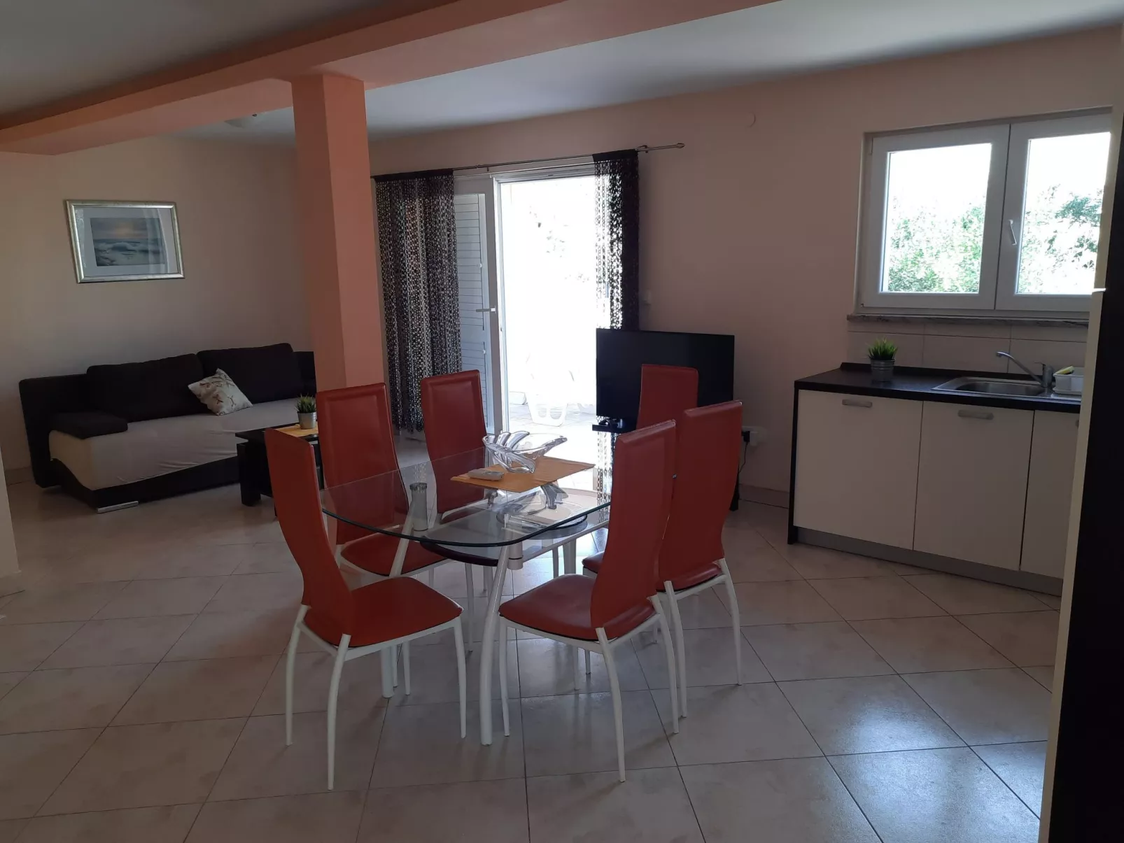 Mit Blick auf das Wasser-Binnen