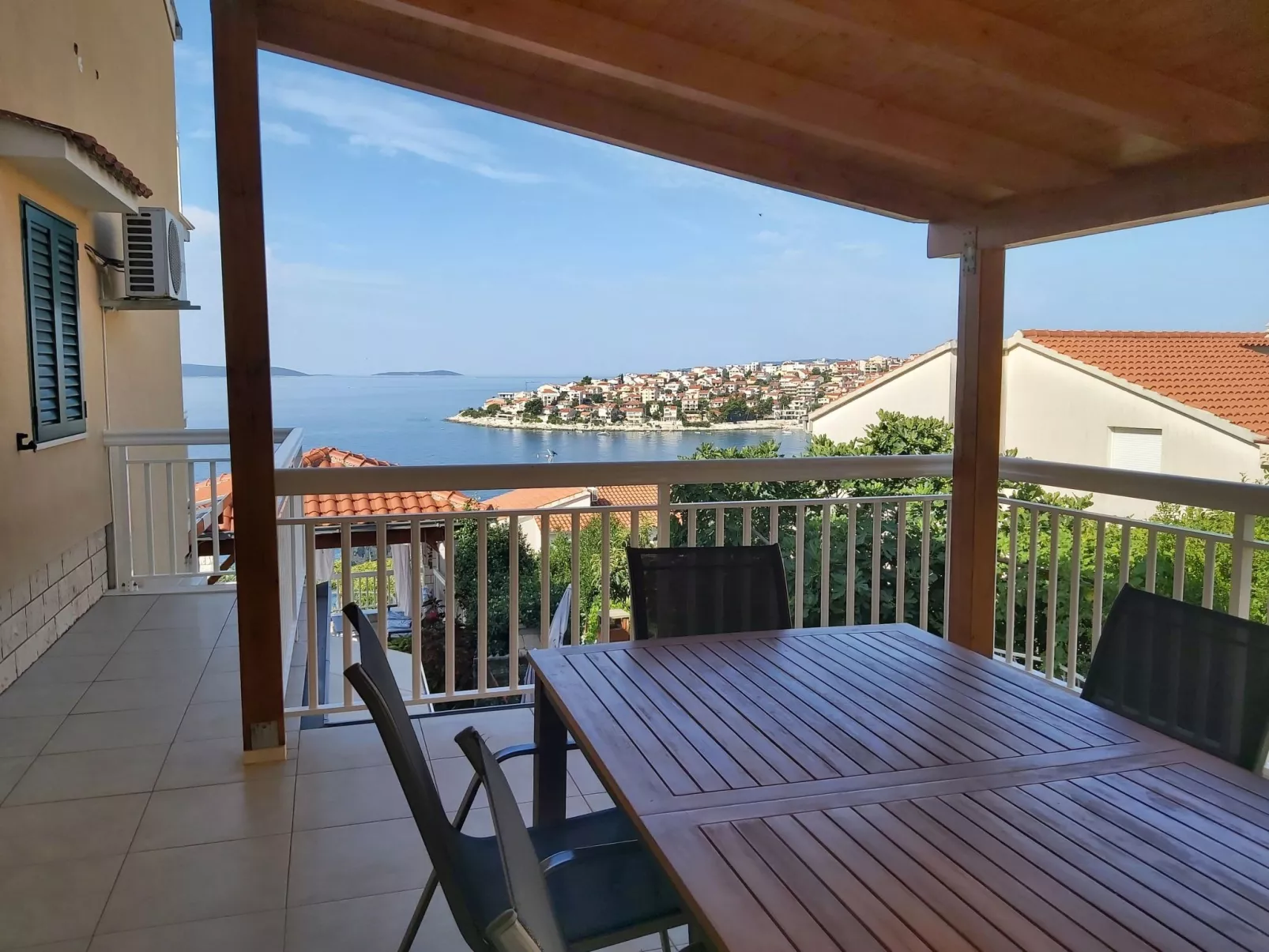 Beheizter Infinity-Pool, Appartement mit Meerblick 2-Buiten