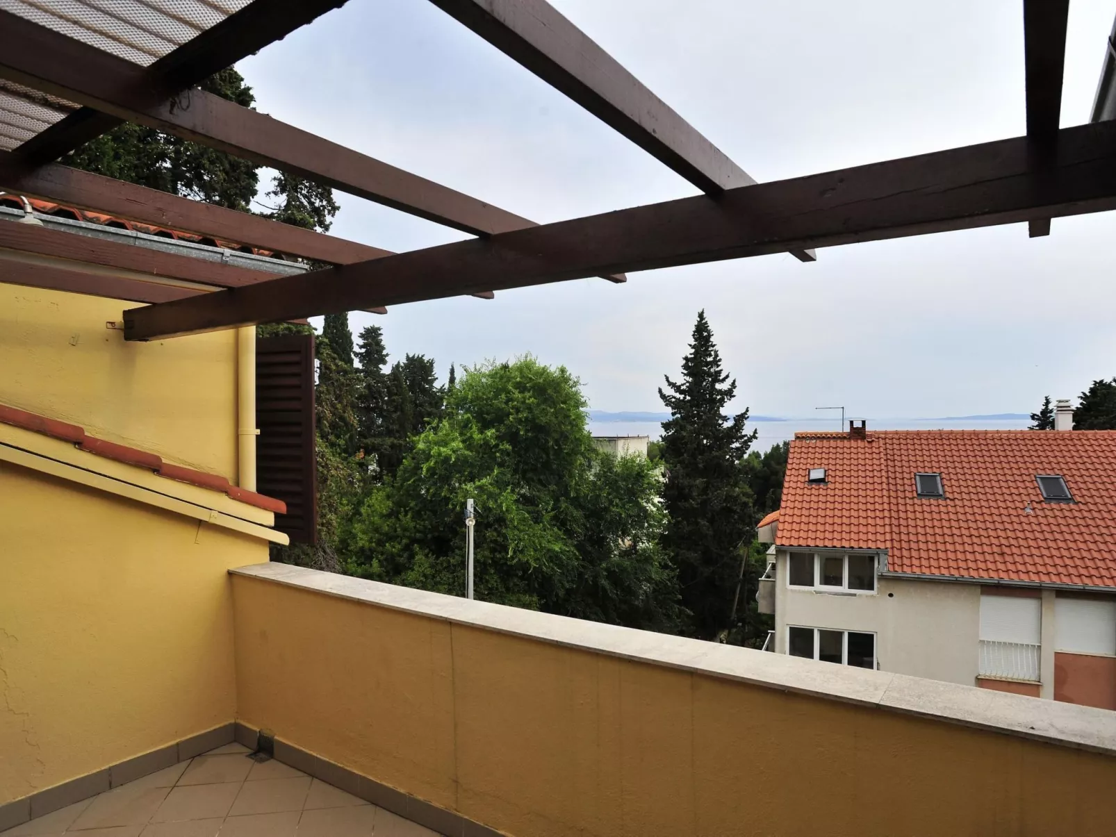 Ruhige Ferienwohnung mit herrlicher Aussicht-Buiten
