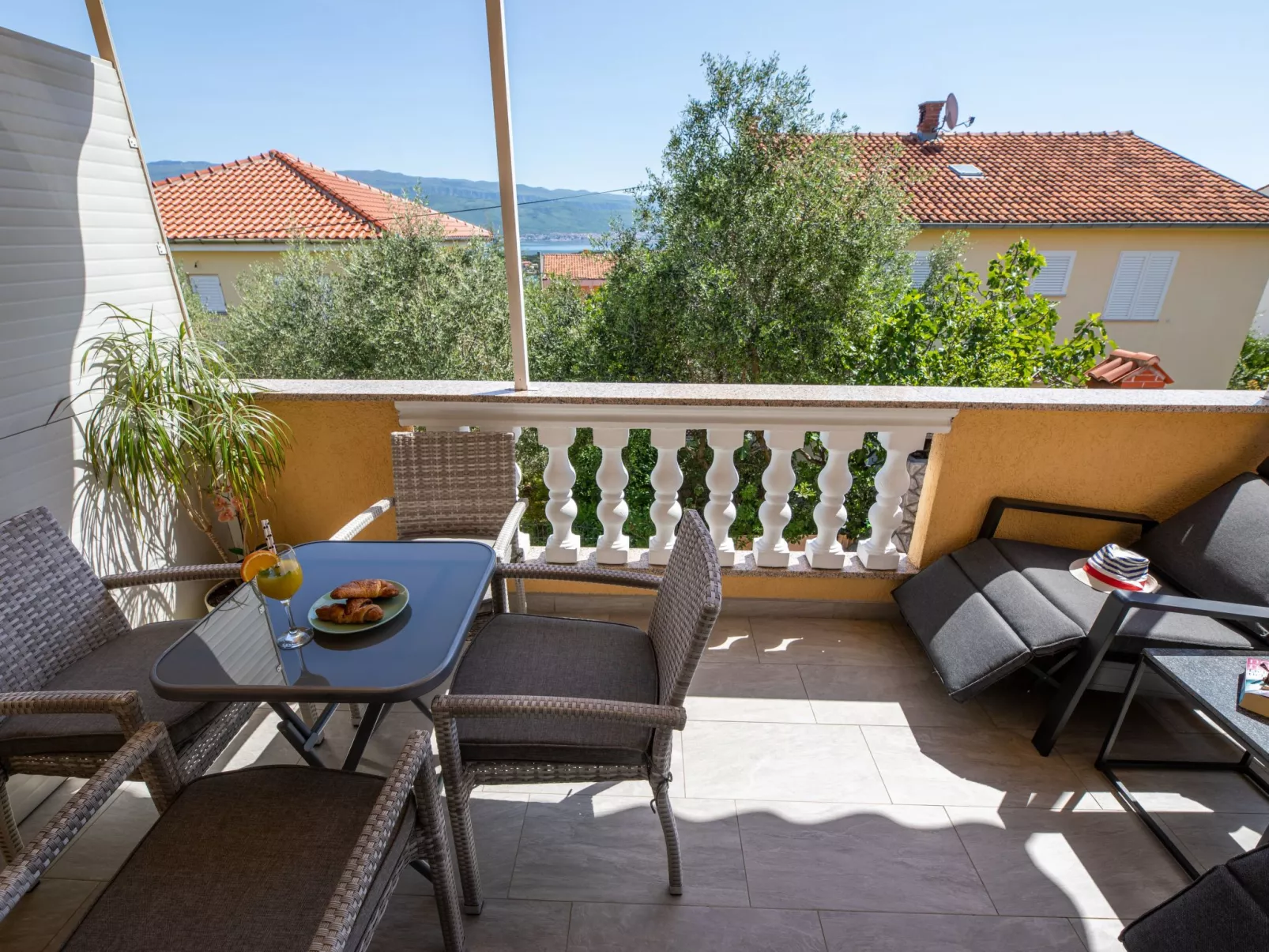 Ruhige Ferienwohnung Tina 8-Binnen