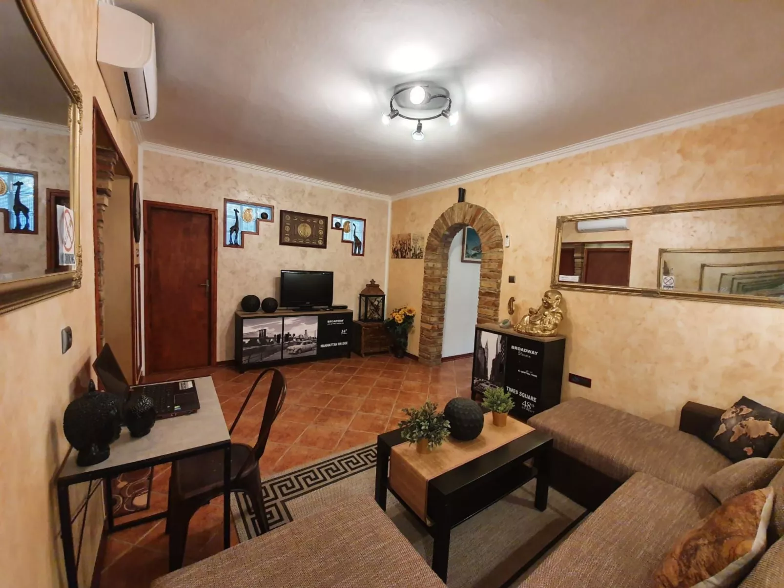 Wohnung 'Ivaana' mit Privatparkplatz-Image-tags.info