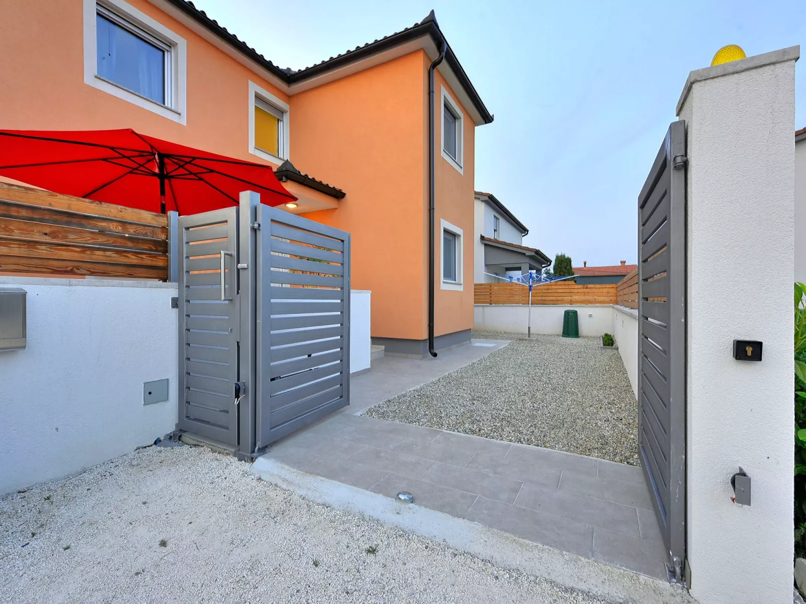 "Villa Amosa"-Image-tags.info