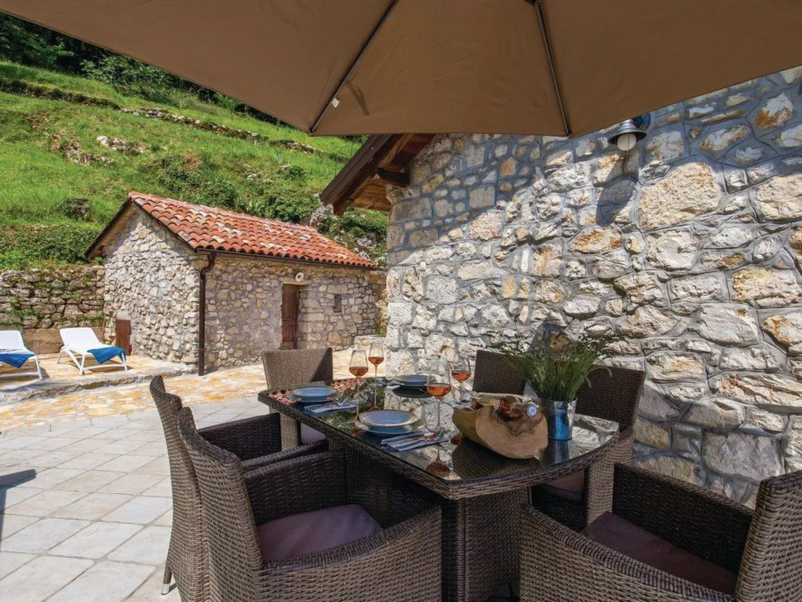 In Lovranska Draga mit großem Kamin-Image-tags.info