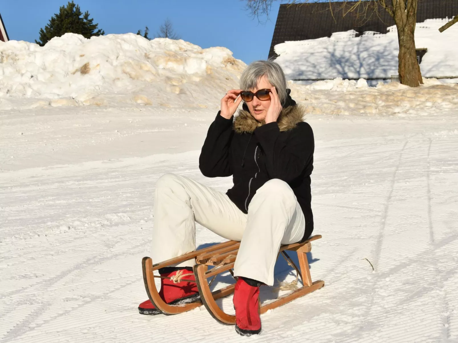 Mit herrlicher Aussicht in die Berge-Image-tags.info