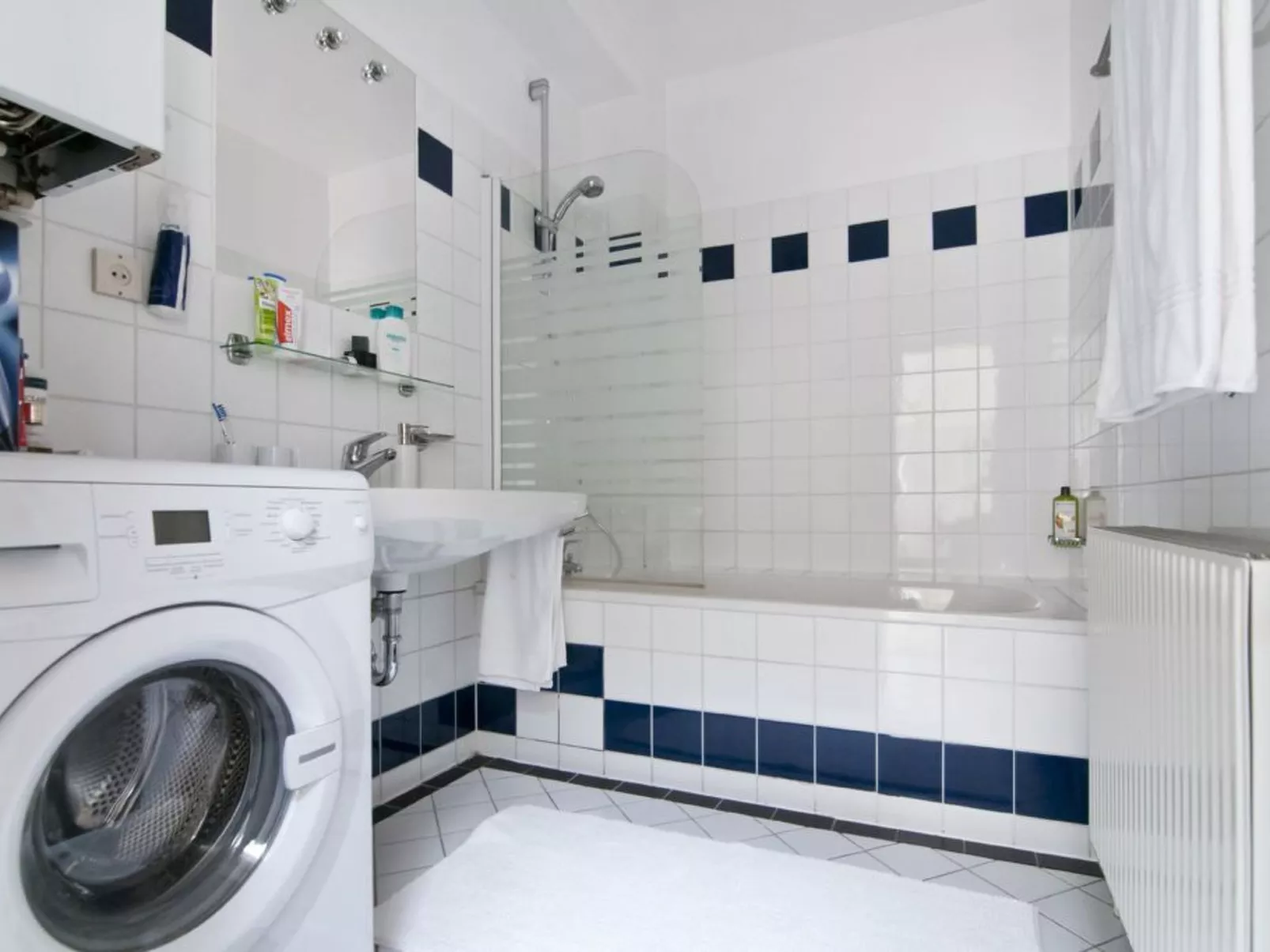 Klimatisiertes 3 Zimmer Appartement  mit Terrasse-Image-tags.info