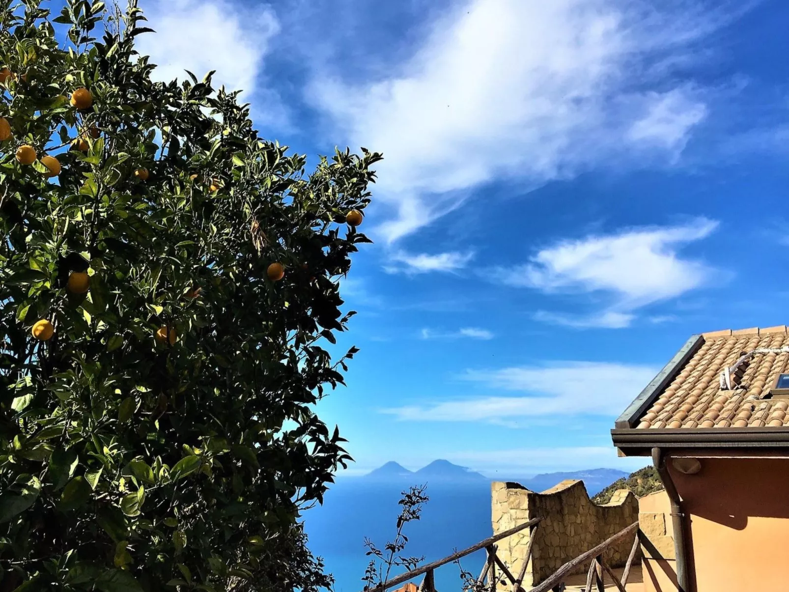 Orange Wohnung-Buiten