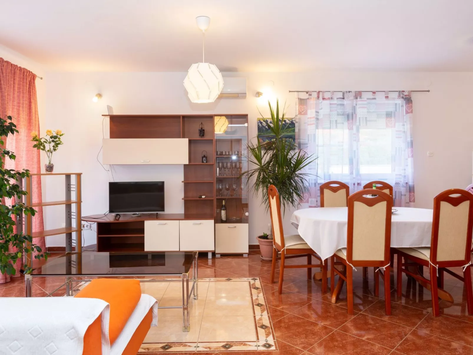 Für 6 Personen ca. 60 m&sup2; in Ližnjan, Istrien (Medulin und Umgebung)-Binnen