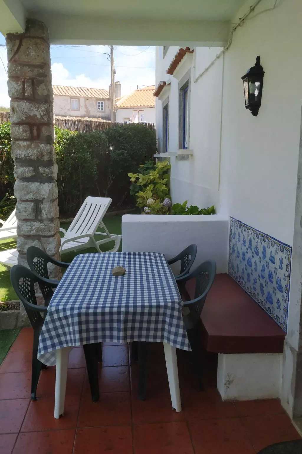 Schöne Wohnung in Azenhas Mar mit großem Garten-Buiten