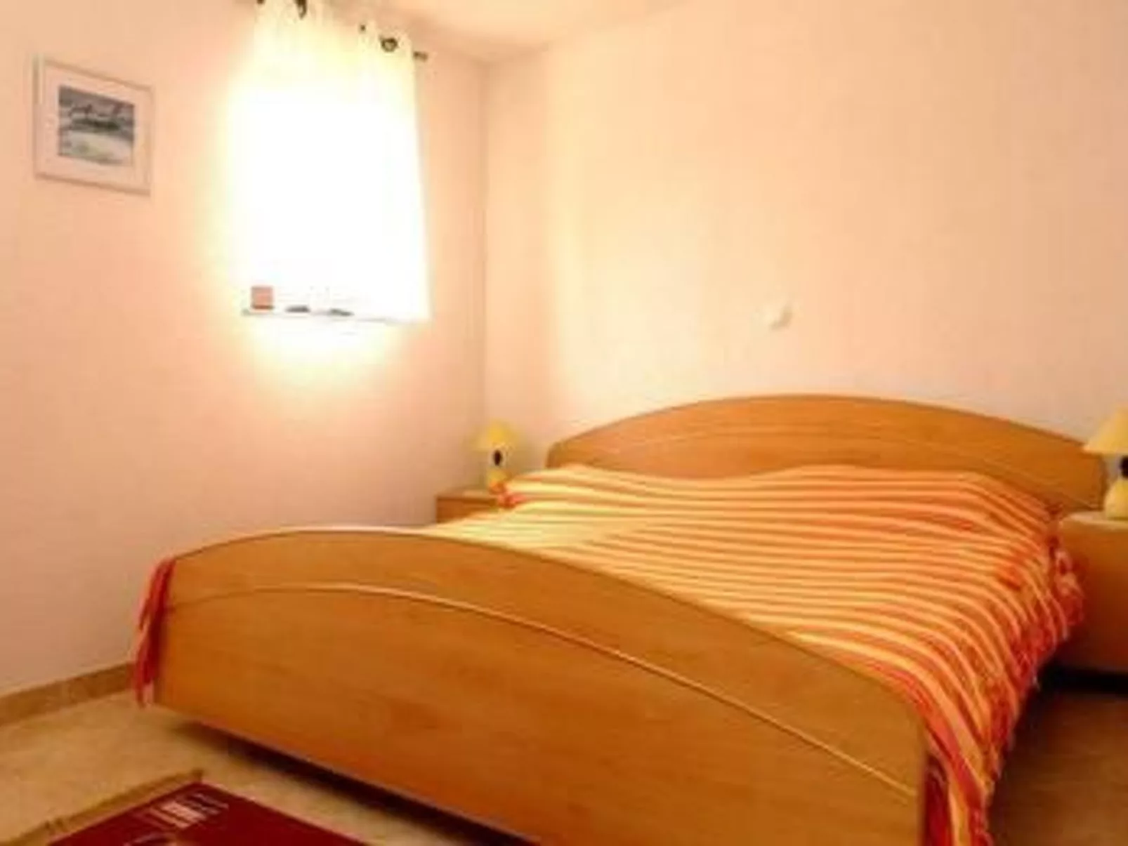 In Buje mit Barbecue-Binnen