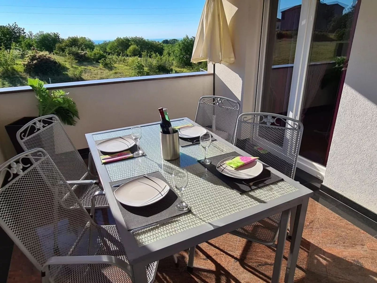 Apartment Denis-Binnen