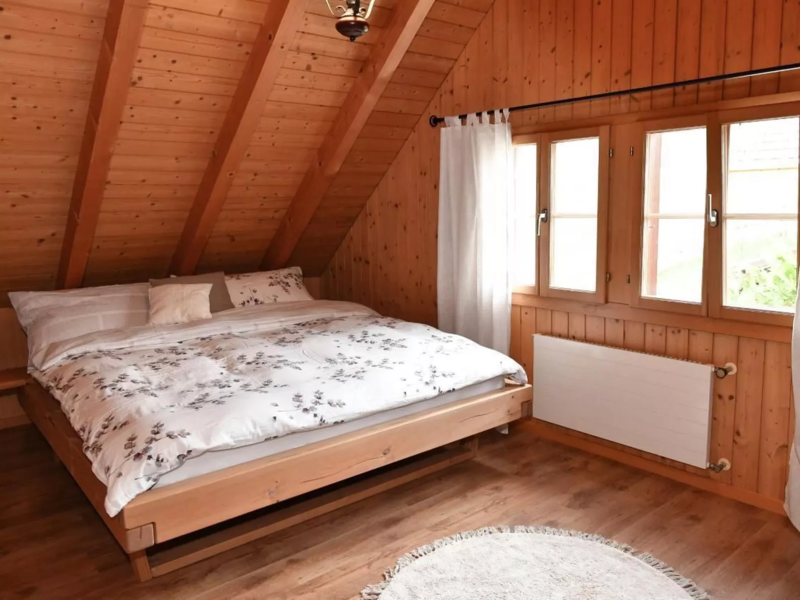 Holzhaus auf Lamahof-Image-tags.info