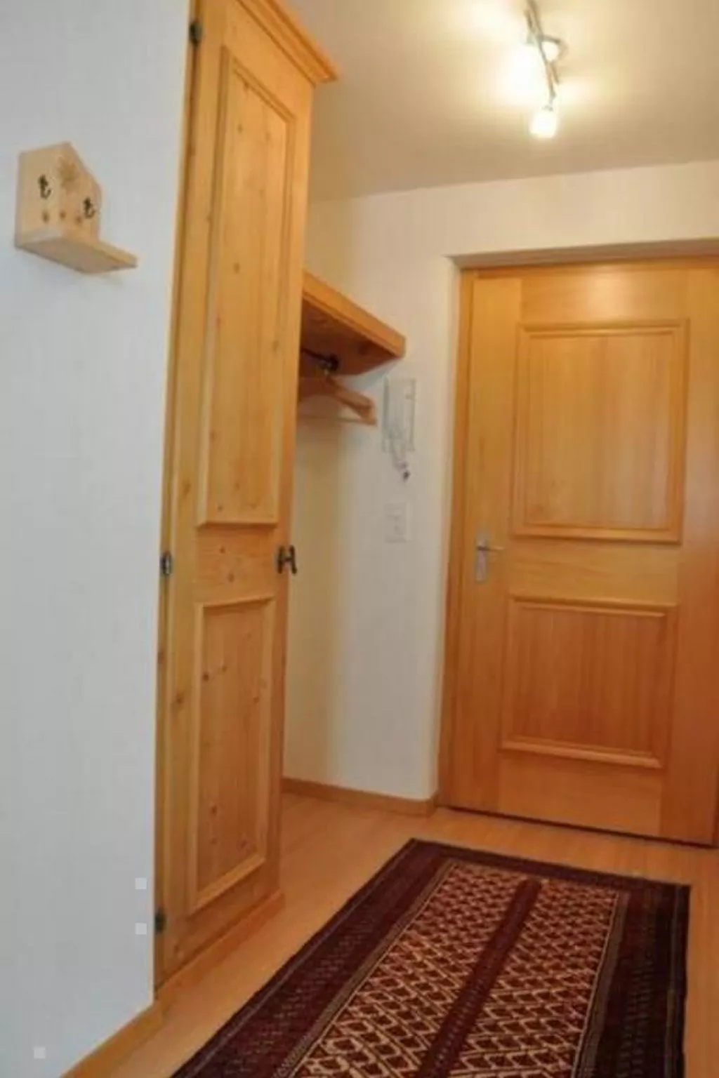 Chesa Sunasain V7-Binnen