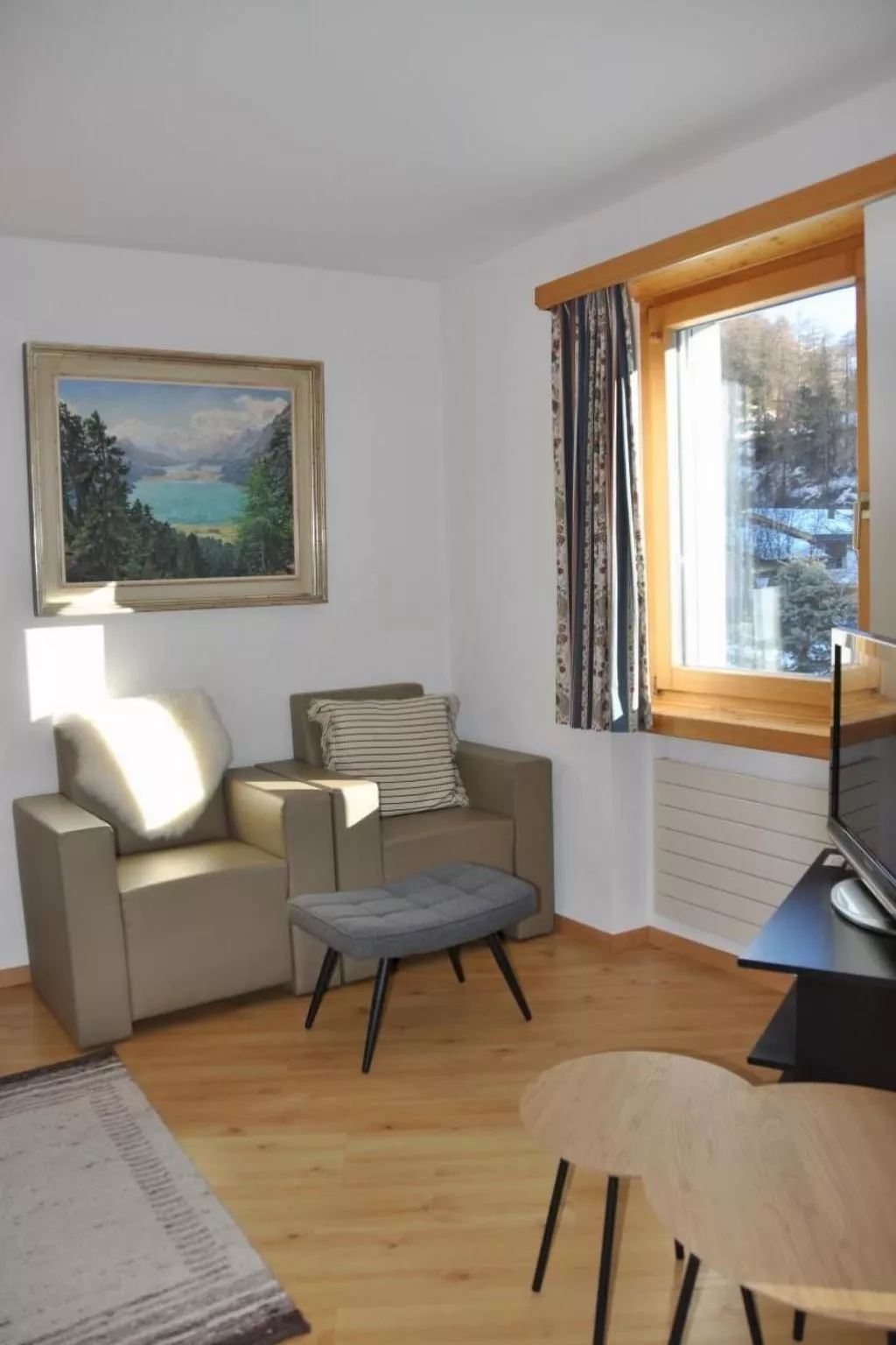 Chesa Sunasain V5-Binnen